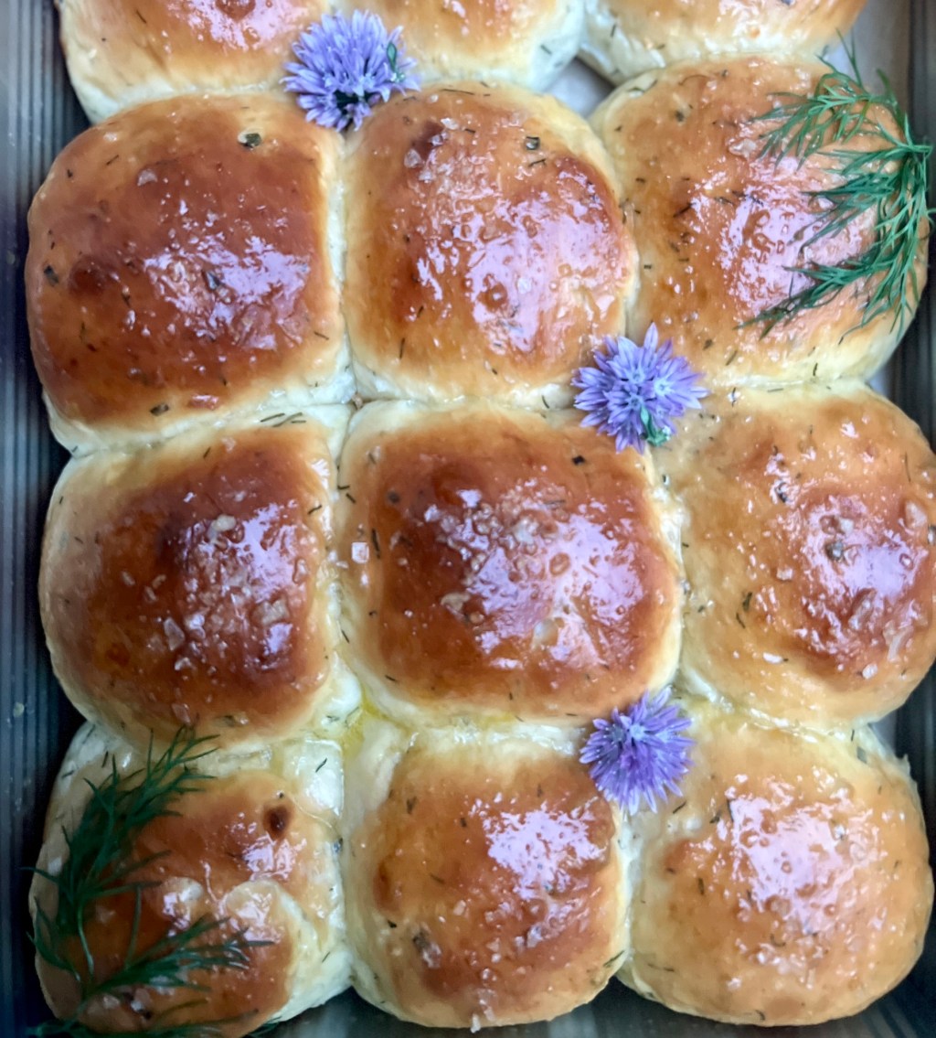 Dill and Chive Dinner&nbsp;rolls